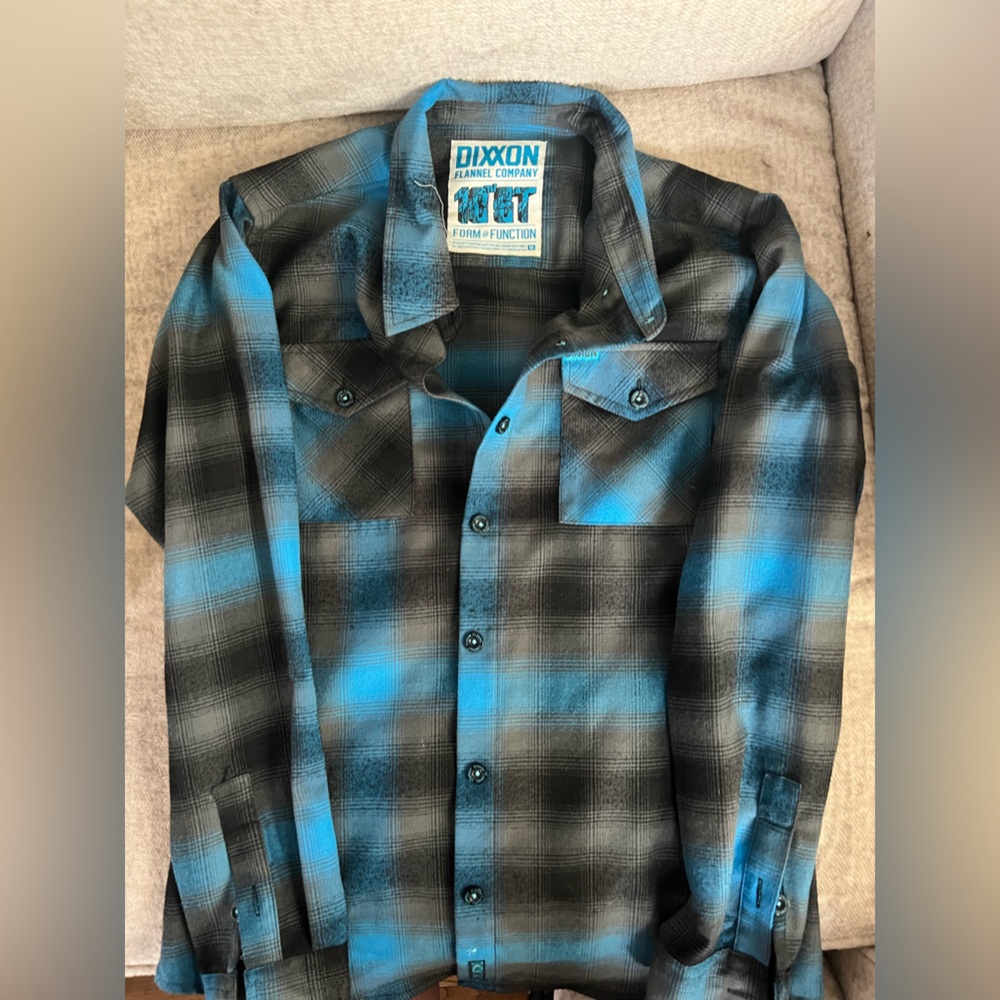 Women’s medium Dixxon flannel